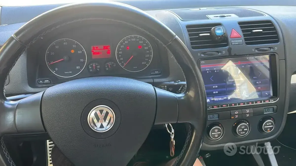 Usata VW Golf 102 CV (75 kW) 2008 Monovolume