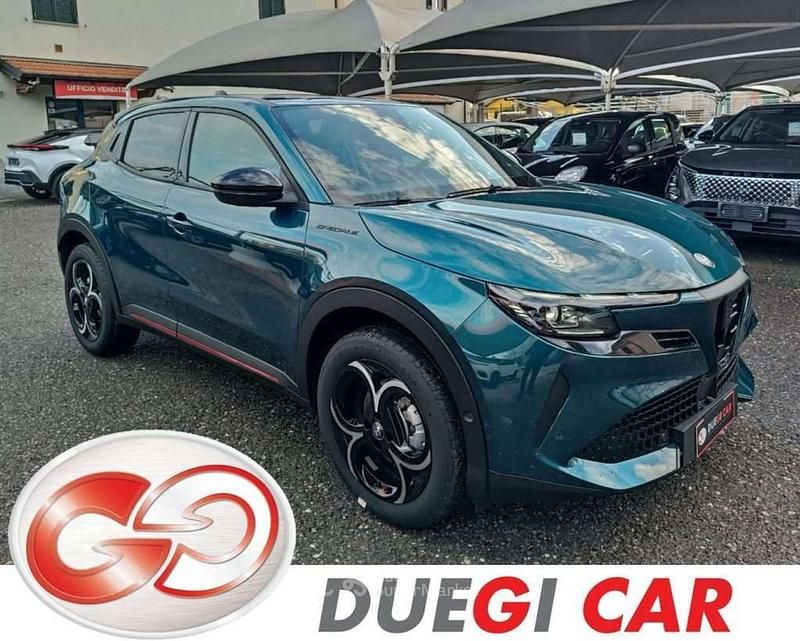 Nuova Alfa Romeo Junior Edizione Speciale 136 CV (100 kW) 2025 Blu SUV