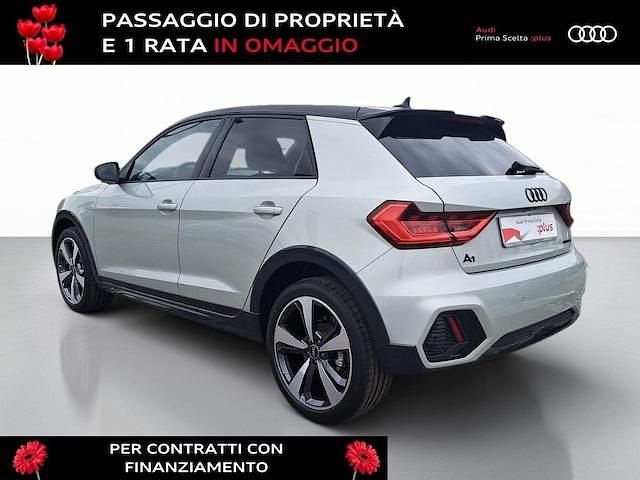 Nuova Audi A1 Ambiente 116 CV (85 kW) 2026 Argento rugiada metallizzato SUV