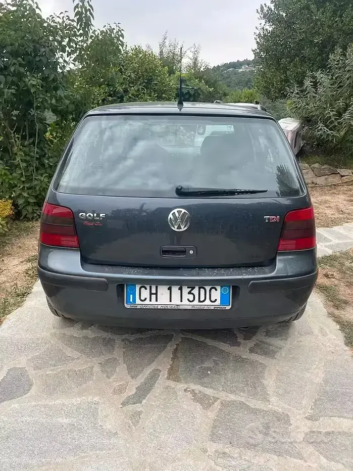 Usata VW Golf IV 101 CV (74 kW) 2003 Berlina