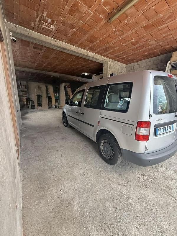 Usata VW Caddy 105 CV (77 kW) 2007 Monovolume