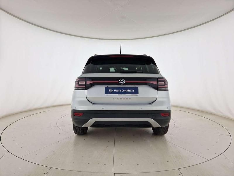 Usata VW T-Cross Style 110 CV (80 kW) 2023 Reflex silver metallizzato SUV
