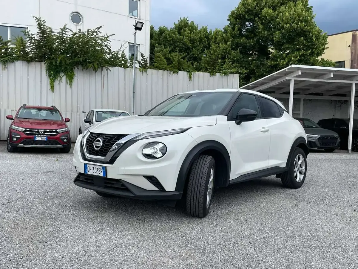 Usata Nissan Juke N-Connecta 114 CV (83 kW) 2022 Bianco SUV