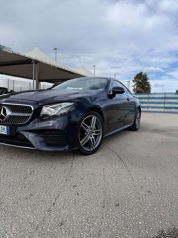 Usata Mercedes E220 Business 194 CV (142 kW) 2018 Coupé