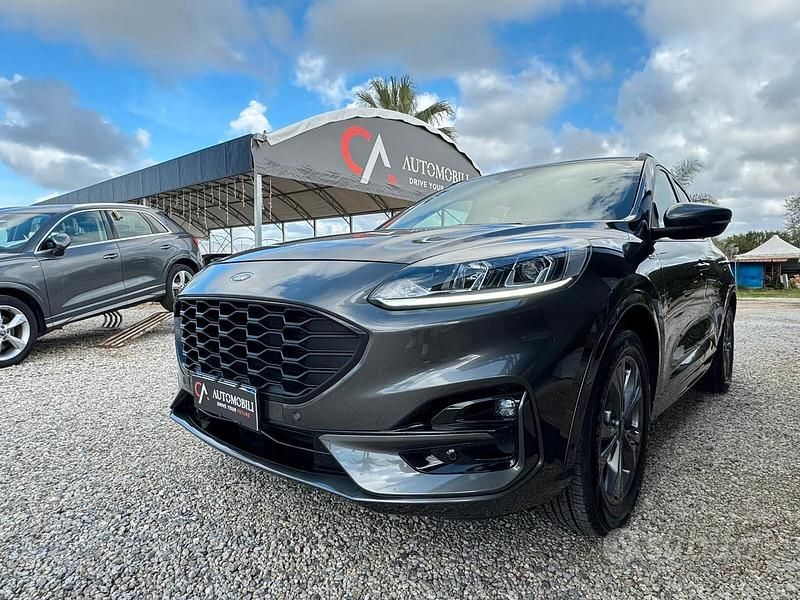 Usata Ford Kuga ST-Line X 120 CV (88 kW) 2021 Grigio SUV