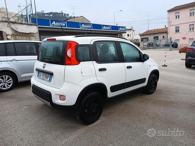 Usata Fiat Panda 4x4 85 CV (62 kW) 2020 Bianco Utilitaria