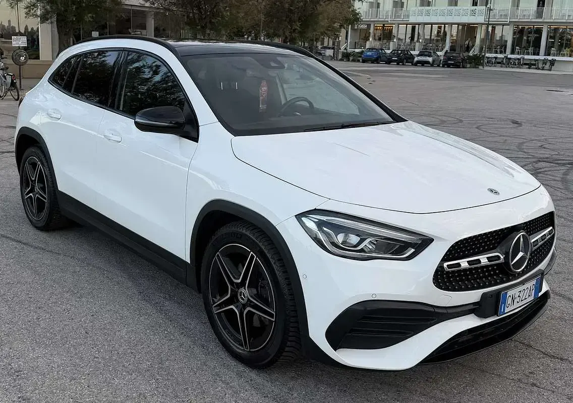 Usata Mercedes GLA200 Executive 150 CV (110 kW) 2023 Bianco SUV