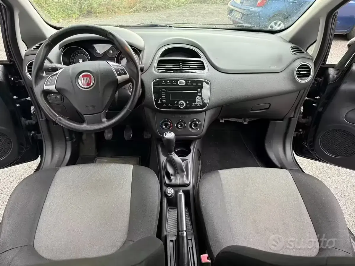 Usata Fiat Punto Street 95 CV (69 kW) 2018 Nero Utilitaria