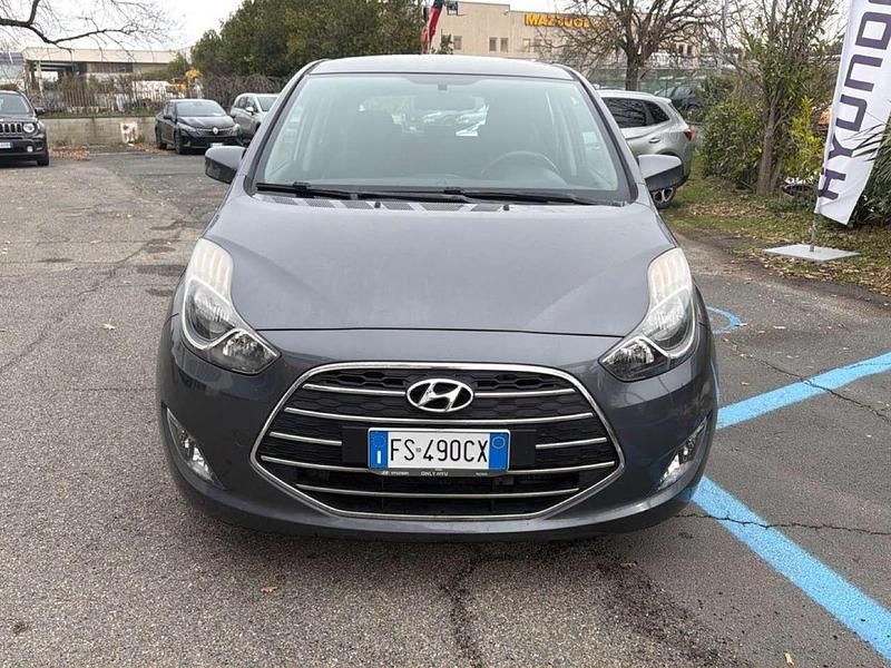 Usata Hyundai ix20 Classic 90 CV (66 kW) 2018 Grigio Utilitaria