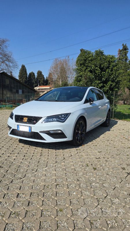 Usata Seat Leon Black Edition 165 CV (121 kW) 2020 Berlina
