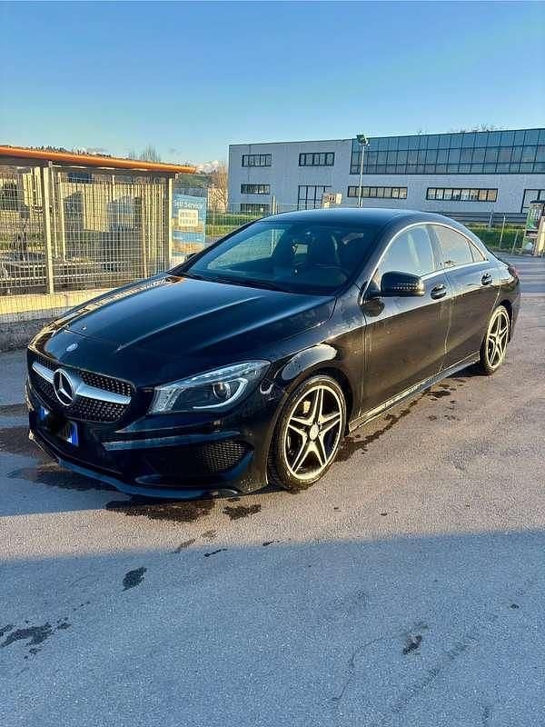 Usata Mercedes CLA200 Premium 156 CV (114 kW) 2014 Nero Berlina