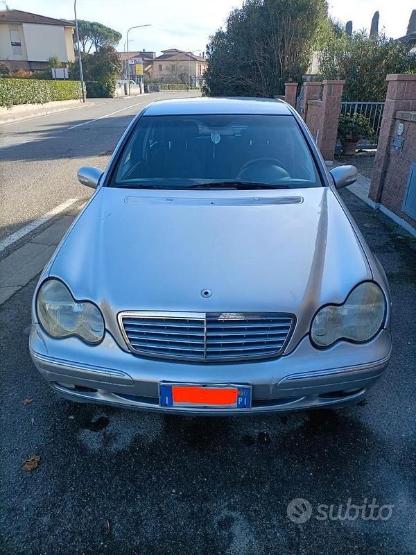 Usata Mercedes 180 2001 Grigio Berlina