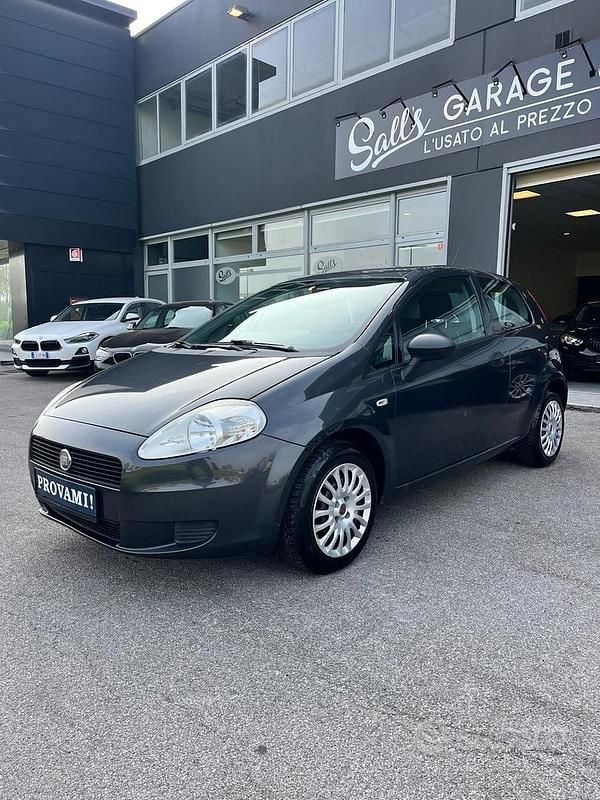 Usata Fiat Punto Classica 60 CV (44 kW) 2011 Nero Utilitaria