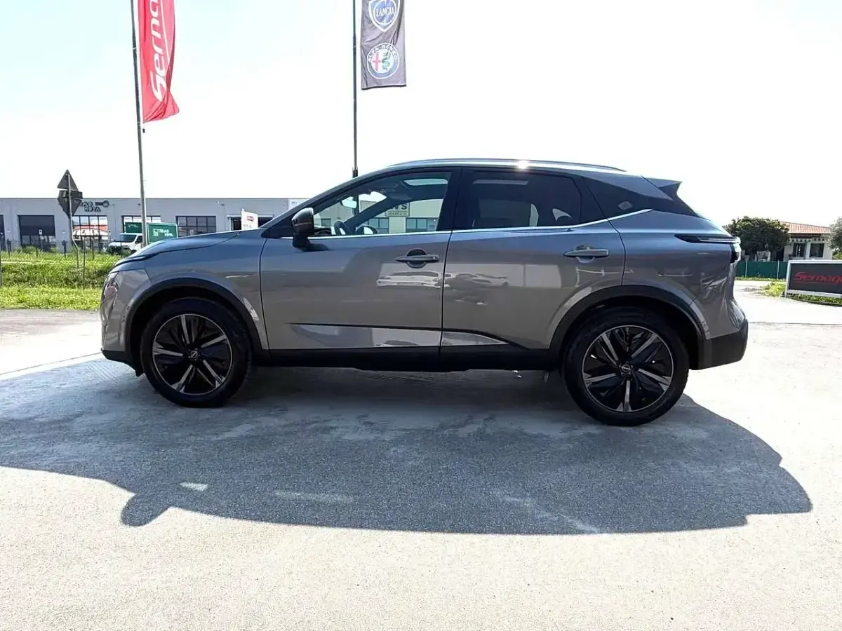 Nuova Nissan Qashqai Tekna 158 CV (116 kW) 2026 Dark metal grey SUV