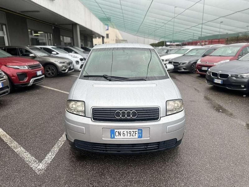Usata Audi A2 Comfort 75 CV (55 kW) 2004 Argento Utilitaria