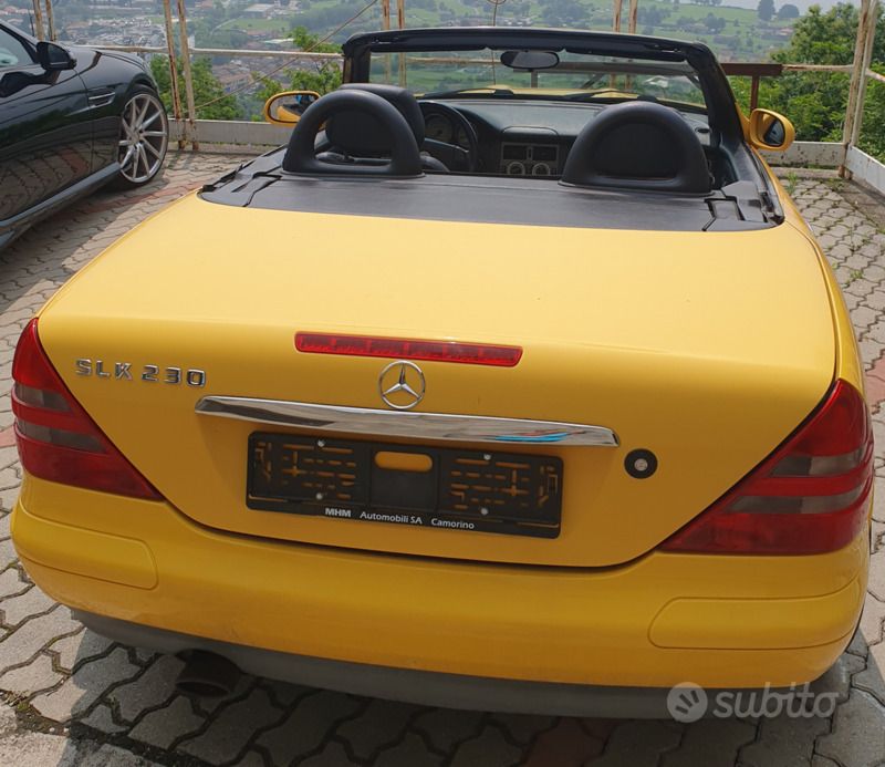 Usata Mercedes SLK230 1998 Giallo Cabrio