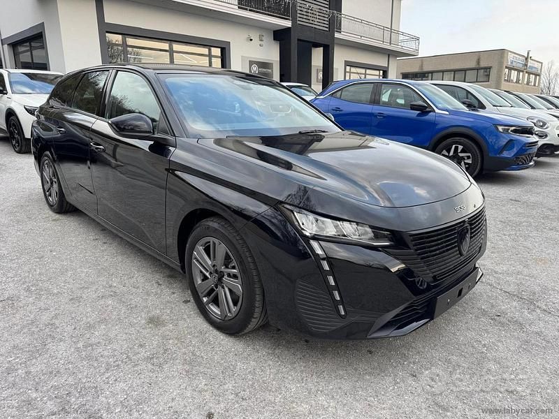 Begagnad Peugeot 308 S 131 HK (96 kW) 2024 Svart Kombi