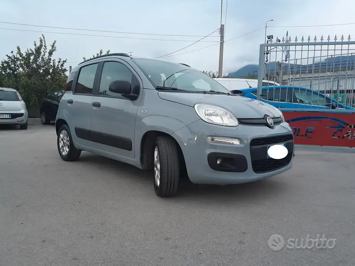 Usata Fiat Panda Lounge 69 CV (50 kW) 2021 Grigio Utilitaria