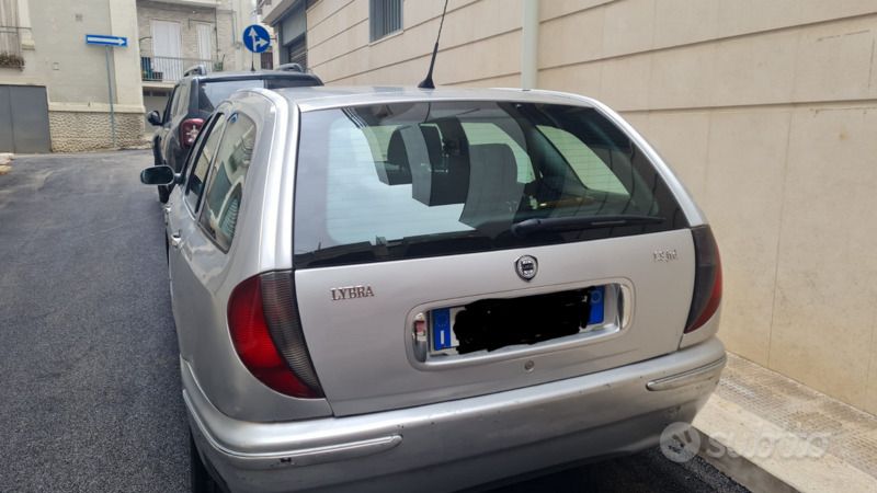 Usato 2004 Lancia Lybra 1.9 Diesel 116 CV (2.500 €)