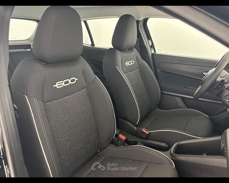 Nuova Fiat 600 101 CV (74 kW) 2026 Nero SUV