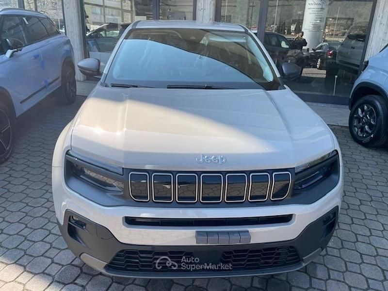 Nuova Jeep Avenger Longitude 110 CV (80 kW) 2026 Gray SUV