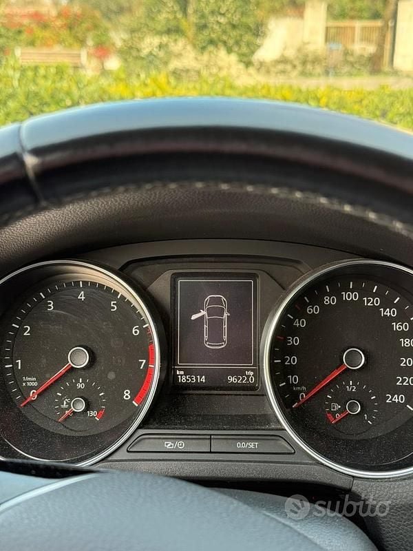 Usata VW Polo Comfortline 90 CV (66 kW) 2015 Grigio Berlina