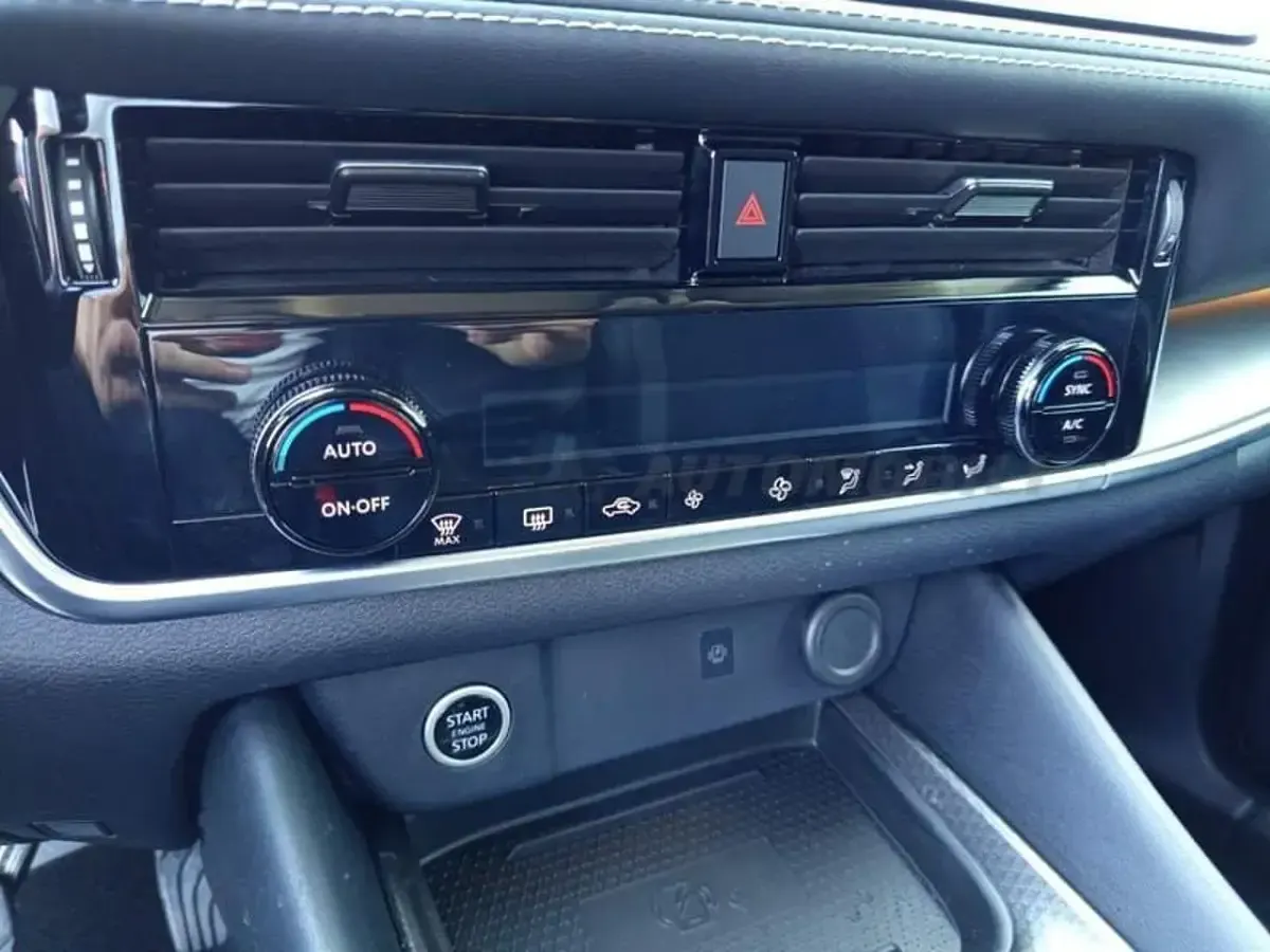 Usata Nissan Qashqai N-Connecta 158 CV (116 kW) 2025 Grigio SUV