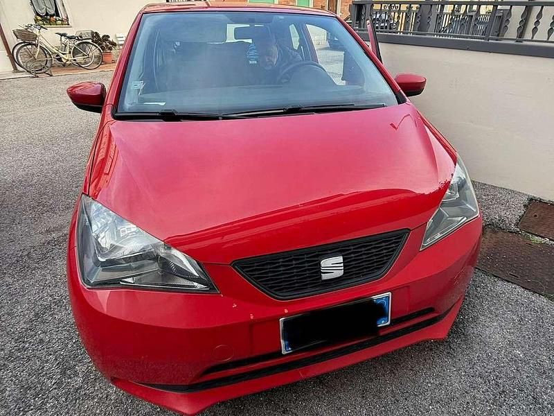 Usata Seat Mii Reference 68 CV (50 kW) 2013 Rosso Utilitaria