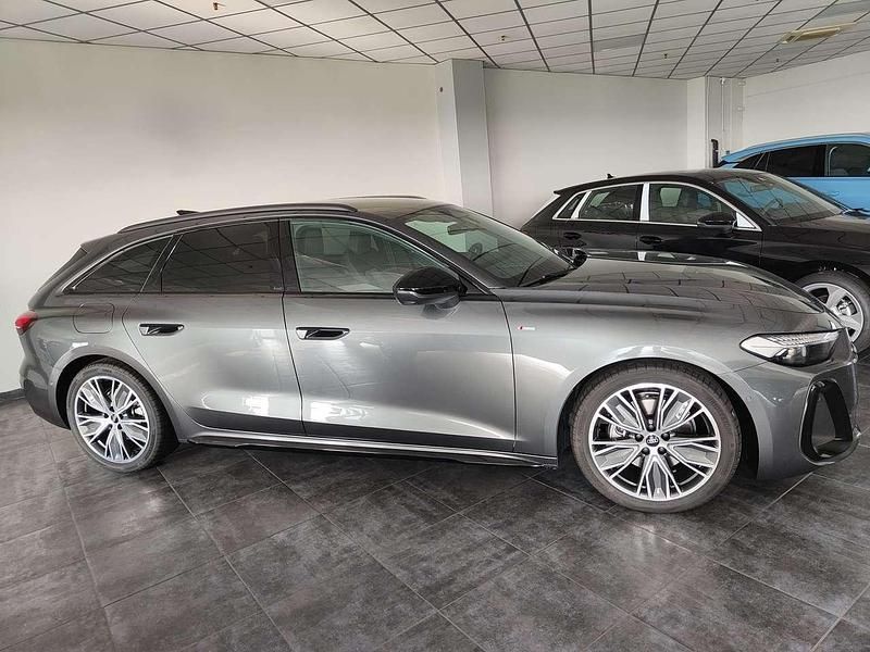 Nuova Audi A5 S-Line 204 CV (150 kW) 2025 Grigio daytona Coupé