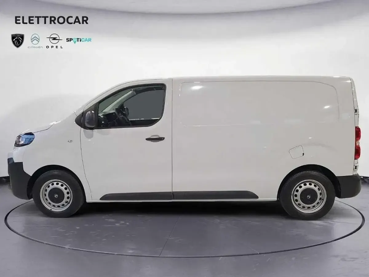Usata Citroën Jumpy 144 CV (105 kW) 2024 Bianco Monovolume