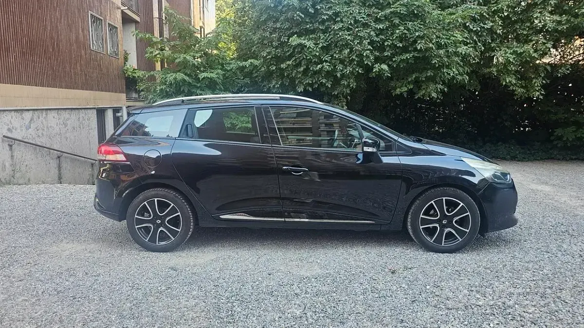 Usata Renault Clio 90 CV (66 kW) 2014 Nero Station wagon