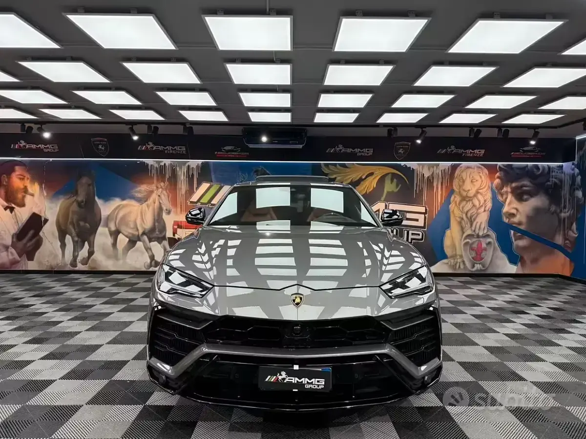 Usata Lamborghini Urus 650 CV (478 kW) 2022 Grigio SUV