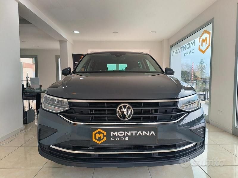 Usata VW Tiguan Life 150 CV (110 kW) 2022 Grigio SUV