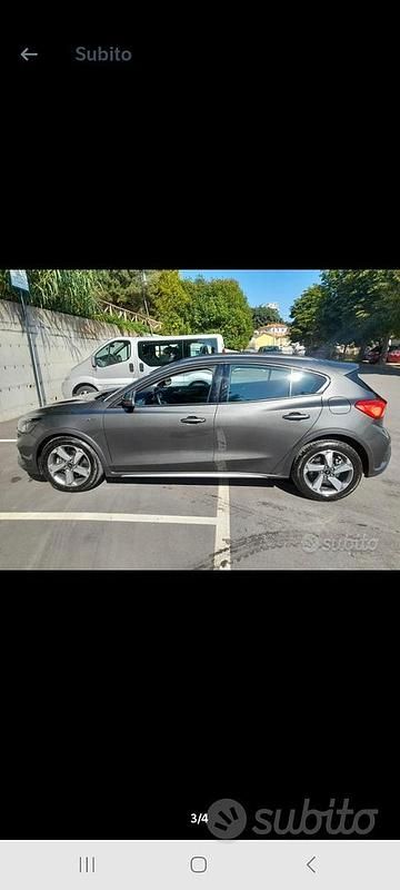Usata Ford Focus 120 CV (88 kW) 2018 Grigio Berlina