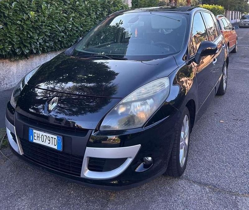 Usata 2011 Renault Scénic III Dynamique Monovolume | 3000 € (Ottimo prezzo) - Immagine 1/4