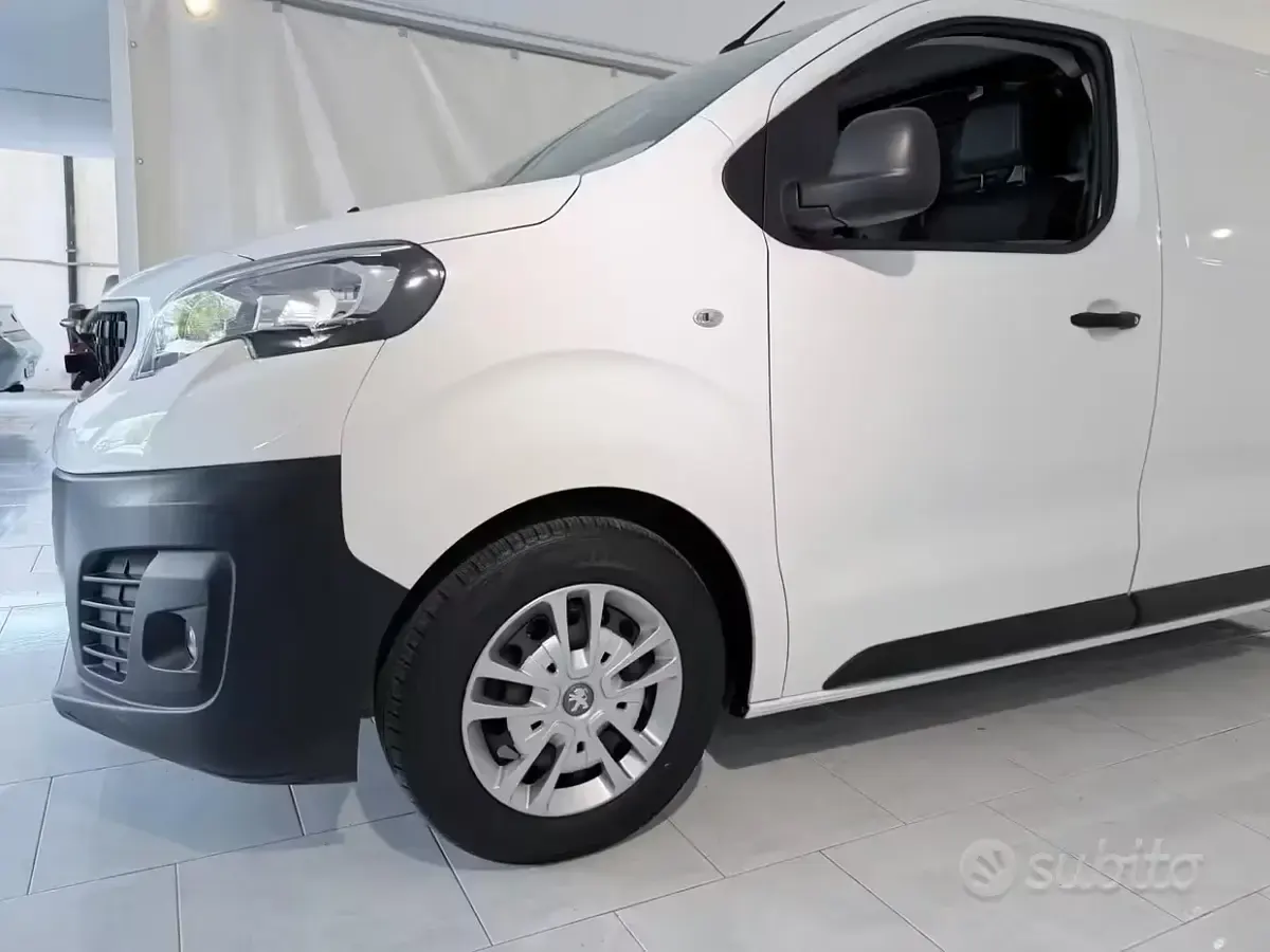 Occasion Peugeot Expert Allure 145 ch (106 kW) 2022 Blanc Van