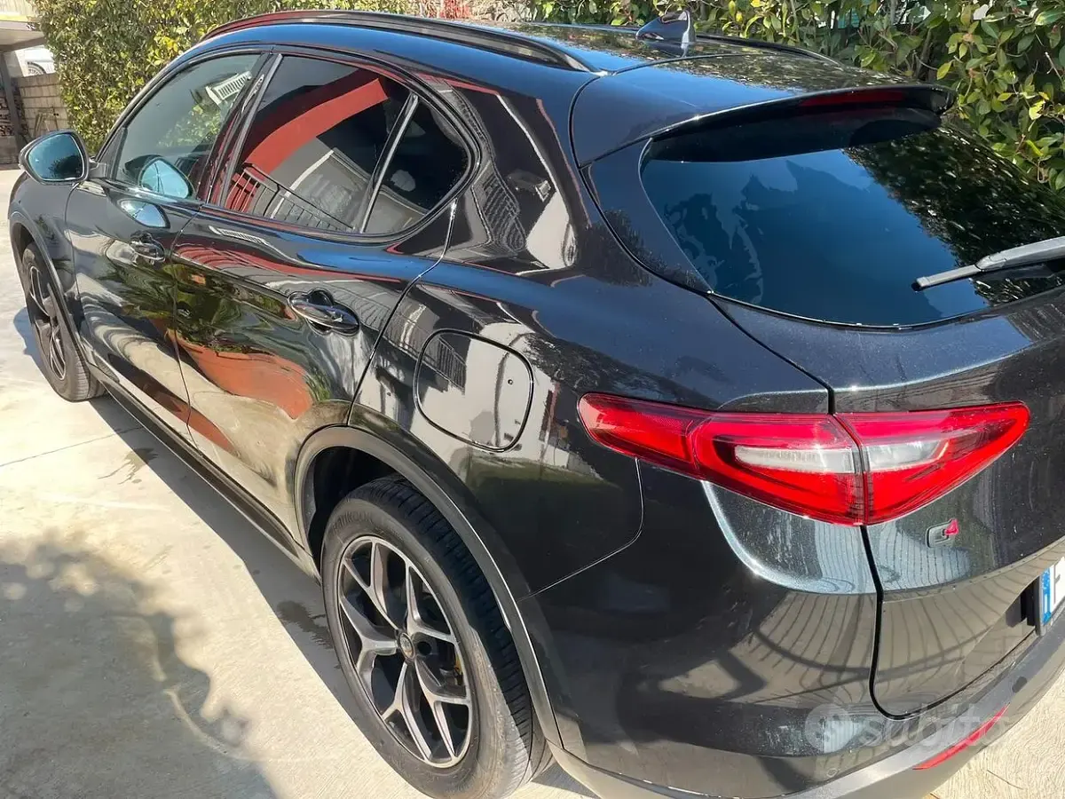 Usata Alfa Romeo Stelvio Tech Edition 190 CV (139 kW) 2019 SUV