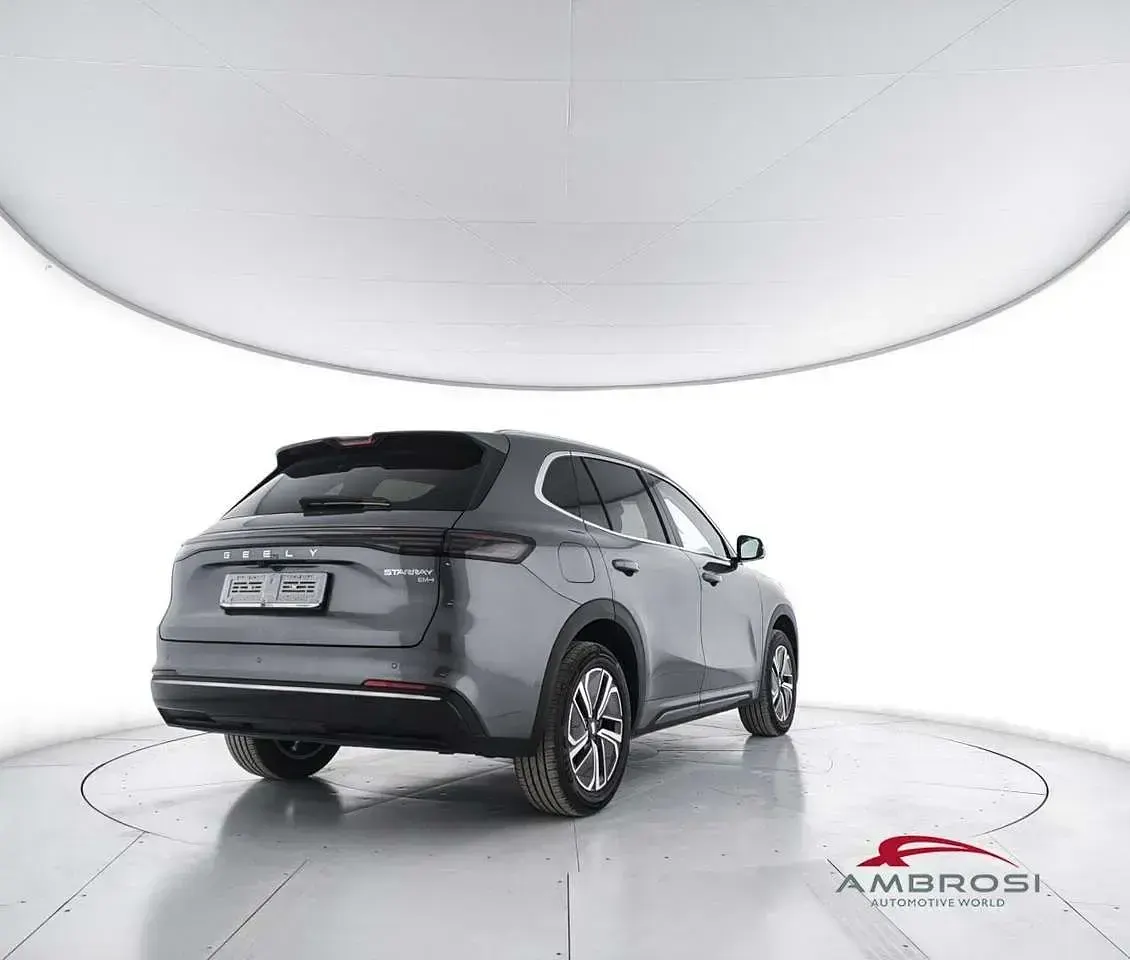 Nuova Geely Starray 218 CV (160 kW) 2026 Gray SUV