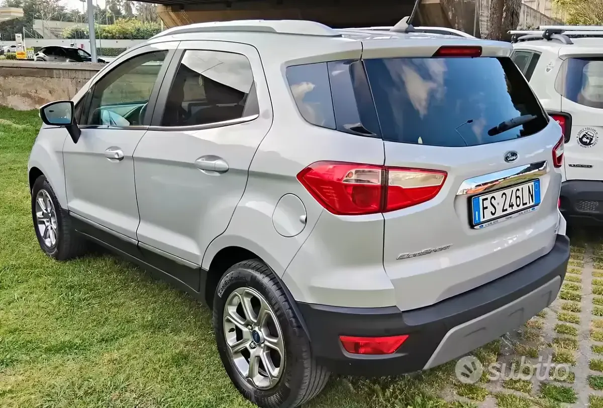 Usata Ford Ecosport Titanium 125 CV (91 kW) 2018 Grigio SUV