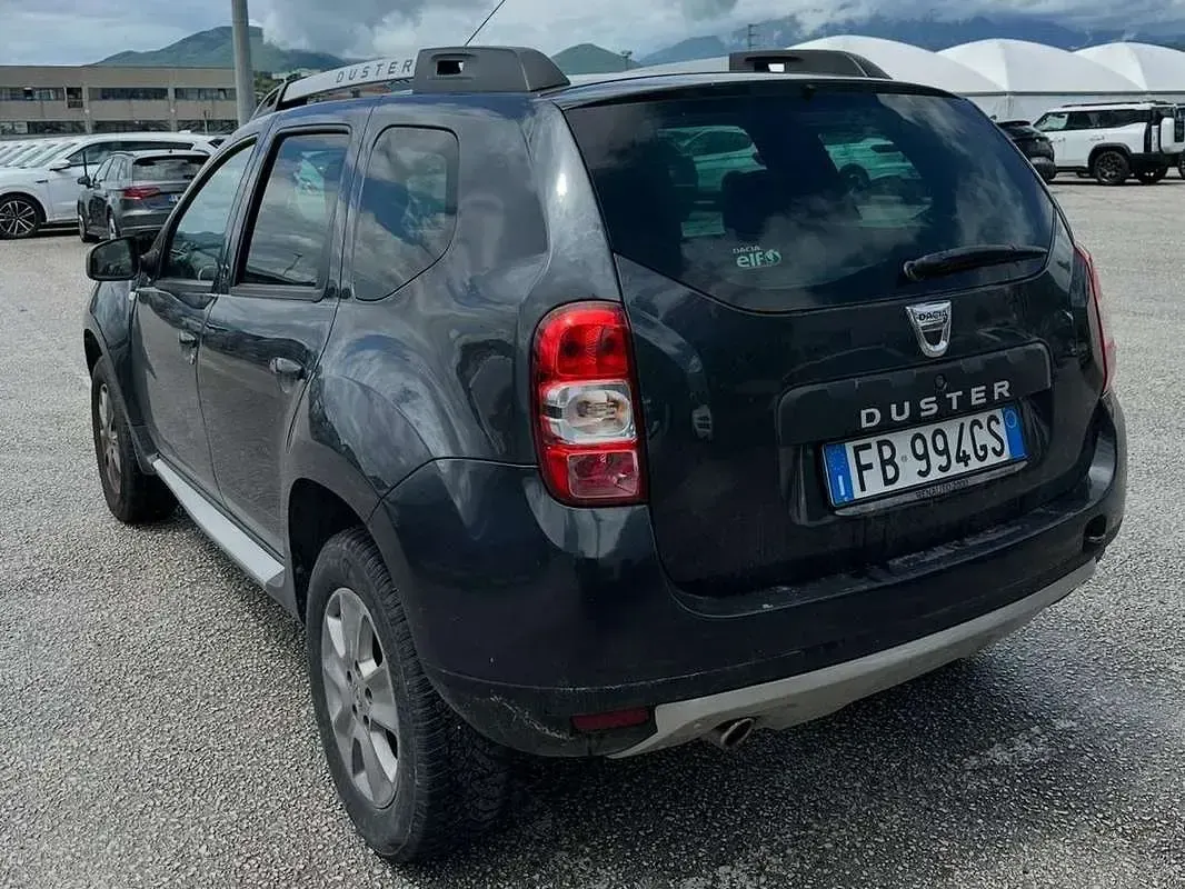 Usata Dacia Duster Prestige 109 CV (80 kW) 2016 Grigio SUV