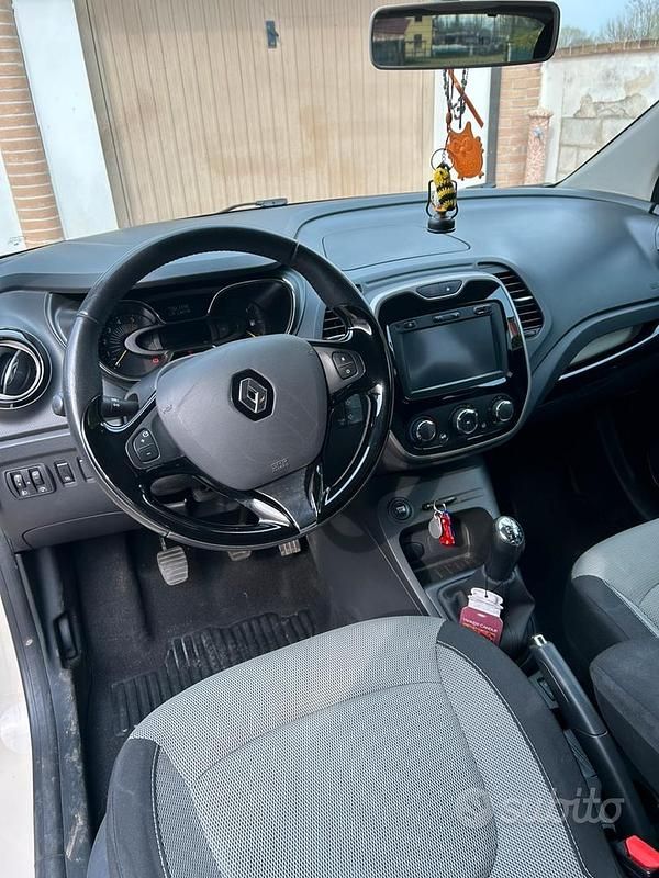 Usata Renault Captur 90 CV (66 kW) 2014 SUV