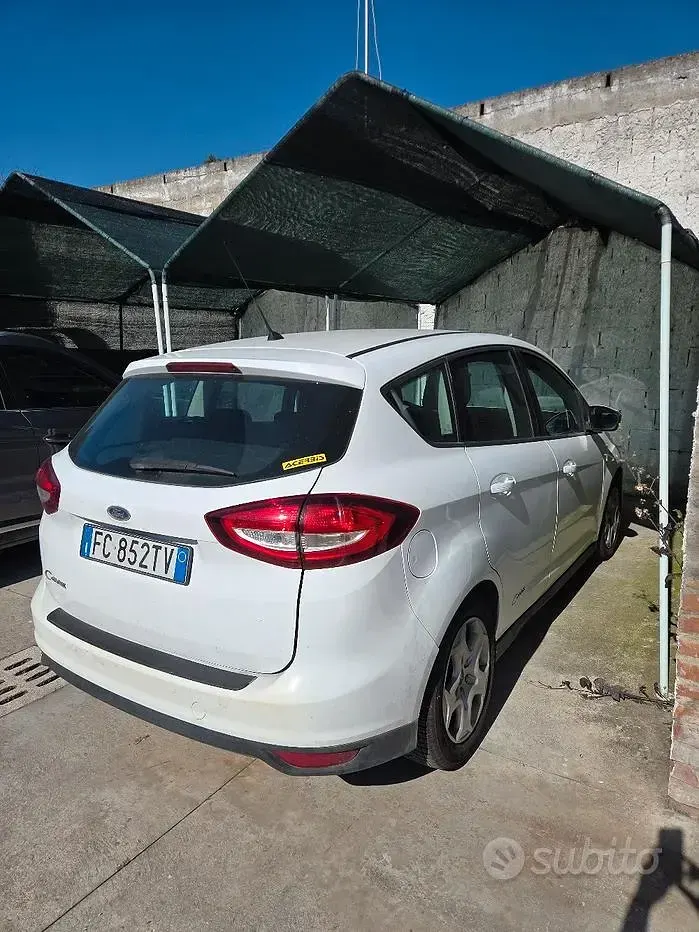Usata Ford C-MAX 120 CV (88 kW) 2016 Bianco Monovolume