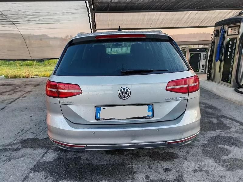 Usata VW Passat Highline 150 CV (110 kW) 2015 Station wagon