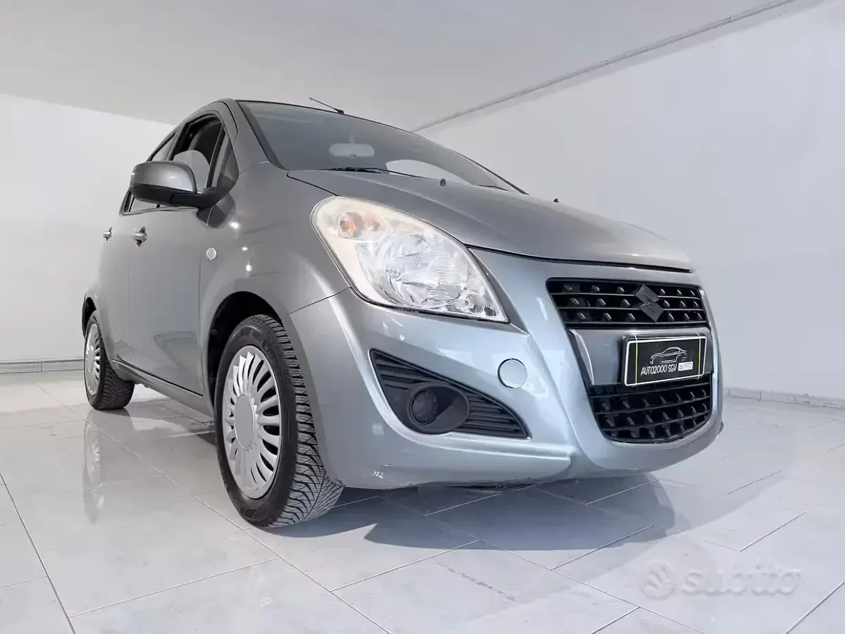 Usata Suzuki Splash GL 68 CV (50 kW) 2013 Grigio Utilitaria