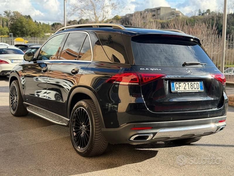 Usado Mercedes GLE300 245 CV (180 kW) 2021 Negro SUV