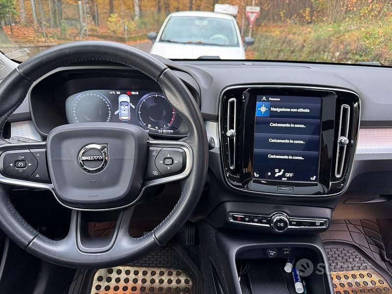 Usata Volvo XC40 Momentum 150 CV (110 kW) 2019 SUV