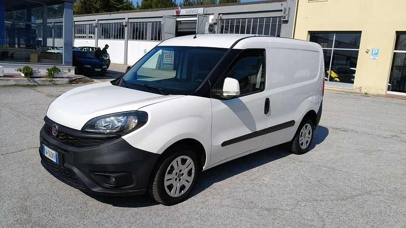 Usata Fiat Doblò 95 CV (69 kW) 2019 Bianco Monovolume