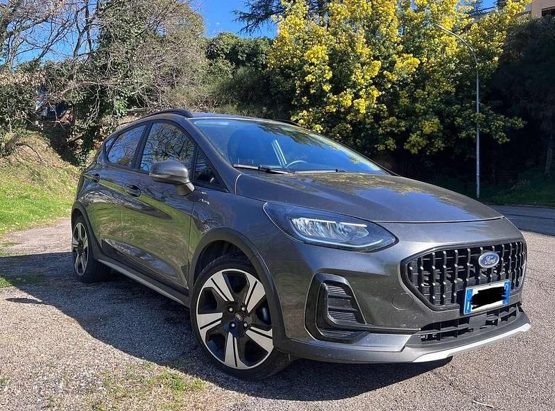 Usata Ford Fiesta Active 125 CV (91 kW) 2023 Grigio Utilitaria