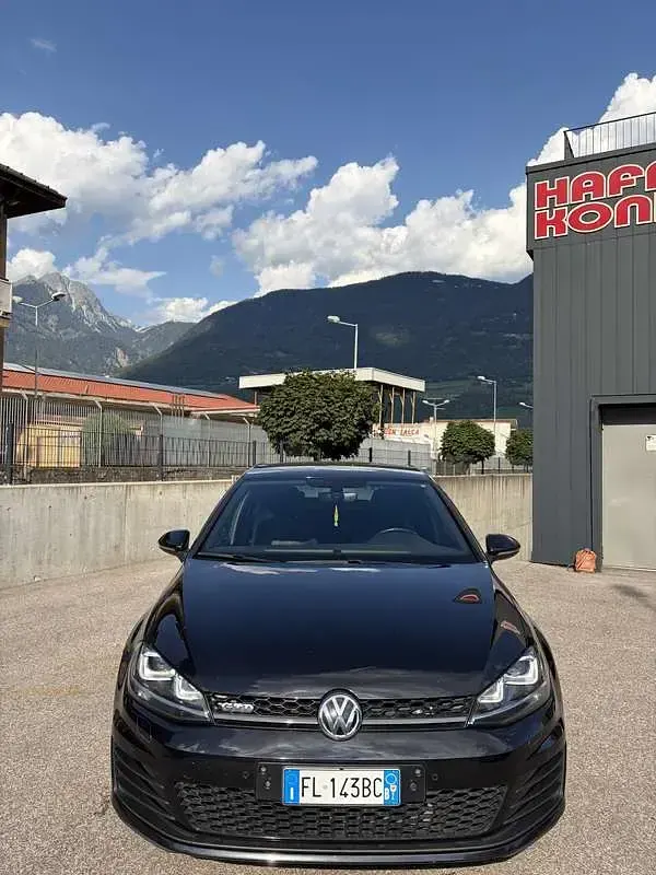 Usata VW Golf VII GTD 184 CV (135 kW) 2016 Nero Utilitaria