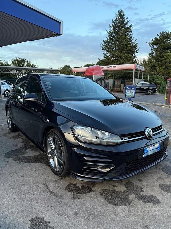 Usata VW Golf VII R-line 116 CV (85 kW) 2018 Utilitaria